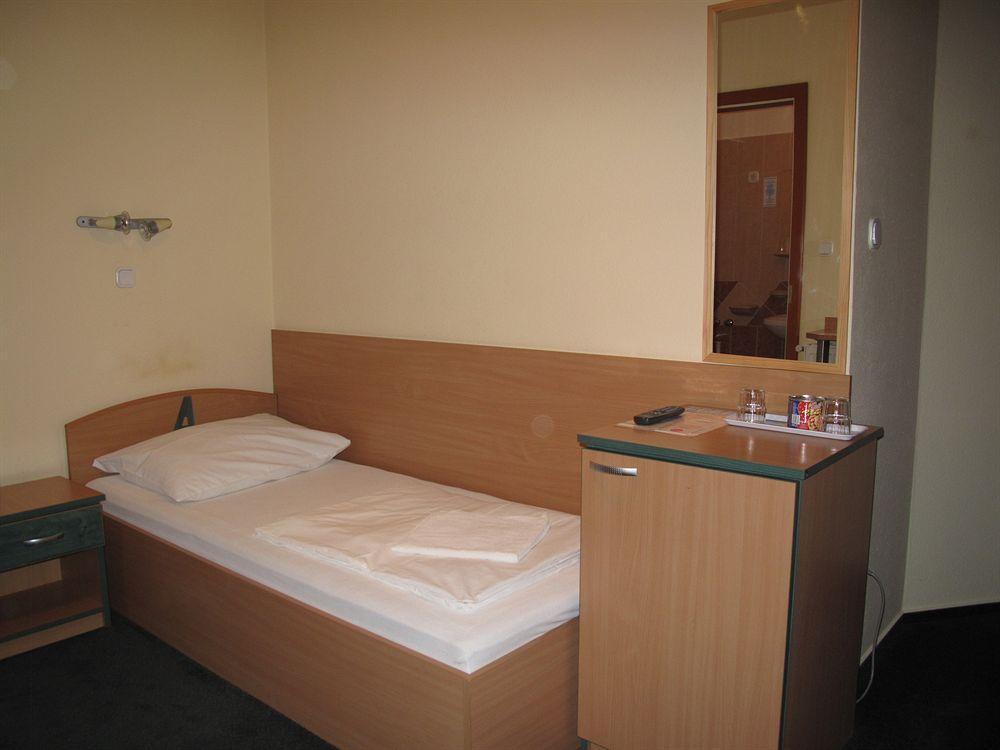 Nocleg ze śniadaniem Alfred Panzio 3*